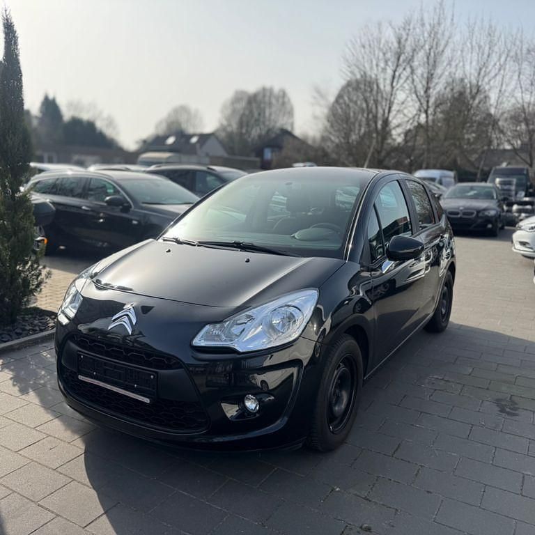 Gebraucht Citroën C3 Tendance 95 PS (69 kW) 2010 Silber Limousine