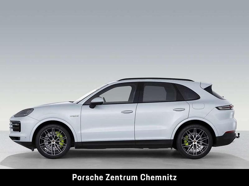 Second-hand Porsche Cayenne 470 CP (345 kW) 2024 Argintiu SUV