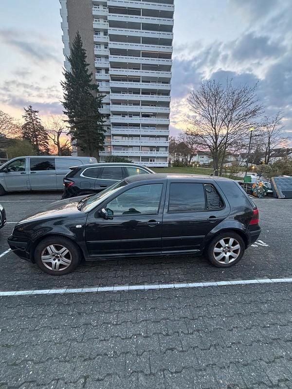 Gebraucht VW Golf IV 75 PS (55 kW) 2001 Schwarz Kleinwagen