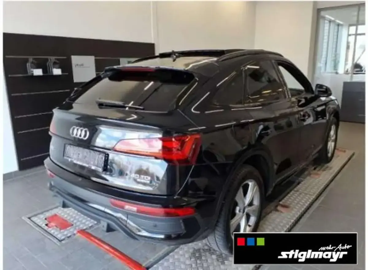 Gebraucht Audi Q5 Sportback Advanced Plus 204 PS (150 kW) 2022 Mythosschwarz metallic SUV