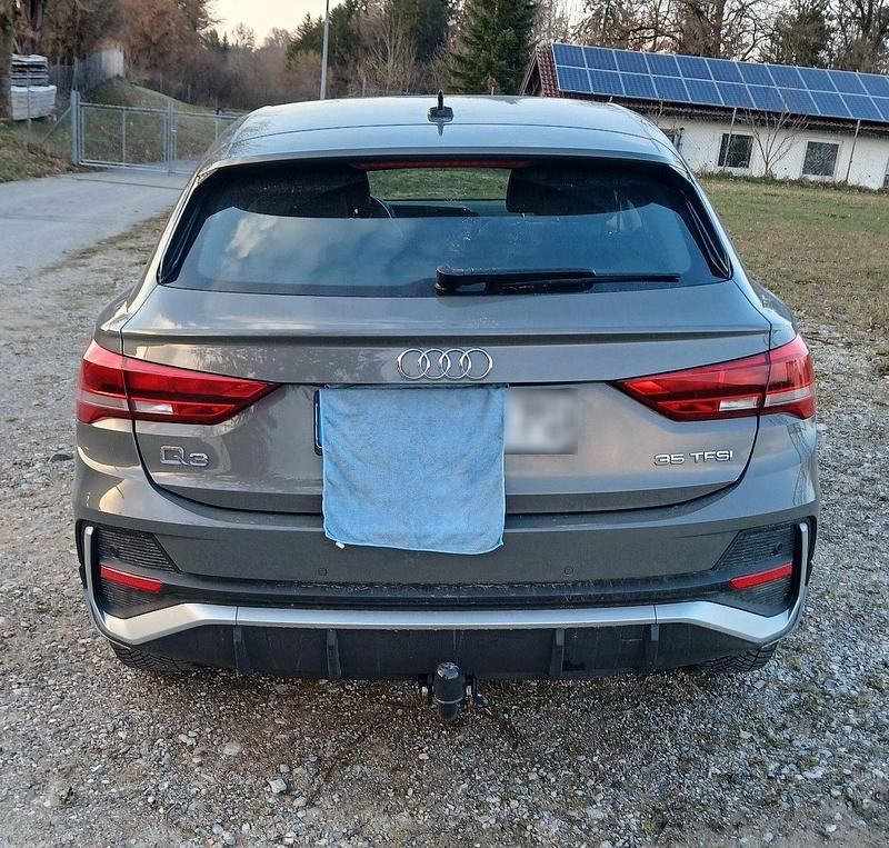 Gebraucht Audi Q3 S-Line 150 PS (110 kW) 2022 Grau SUV