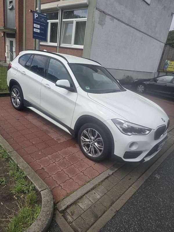Gebraucht 2015 BMW X1 Sport Line SUV | 16.300 € (Fairer Preis) - Bild 1/4
