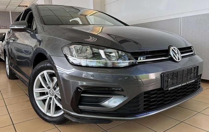 Indiumgrau metallic Gebraucht 2020 VW Golf VIII R-line Kombi | 20.900 € (Fairer Preis) - Bild 1/4