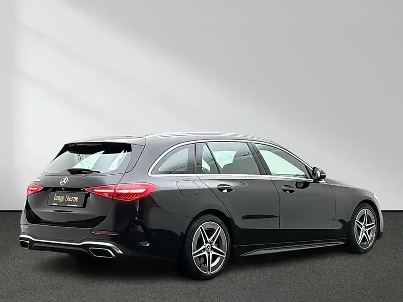 Gebraucht Mercedes C300 AMG 265 PS (194 kW) 2025 Schwarz Limousine