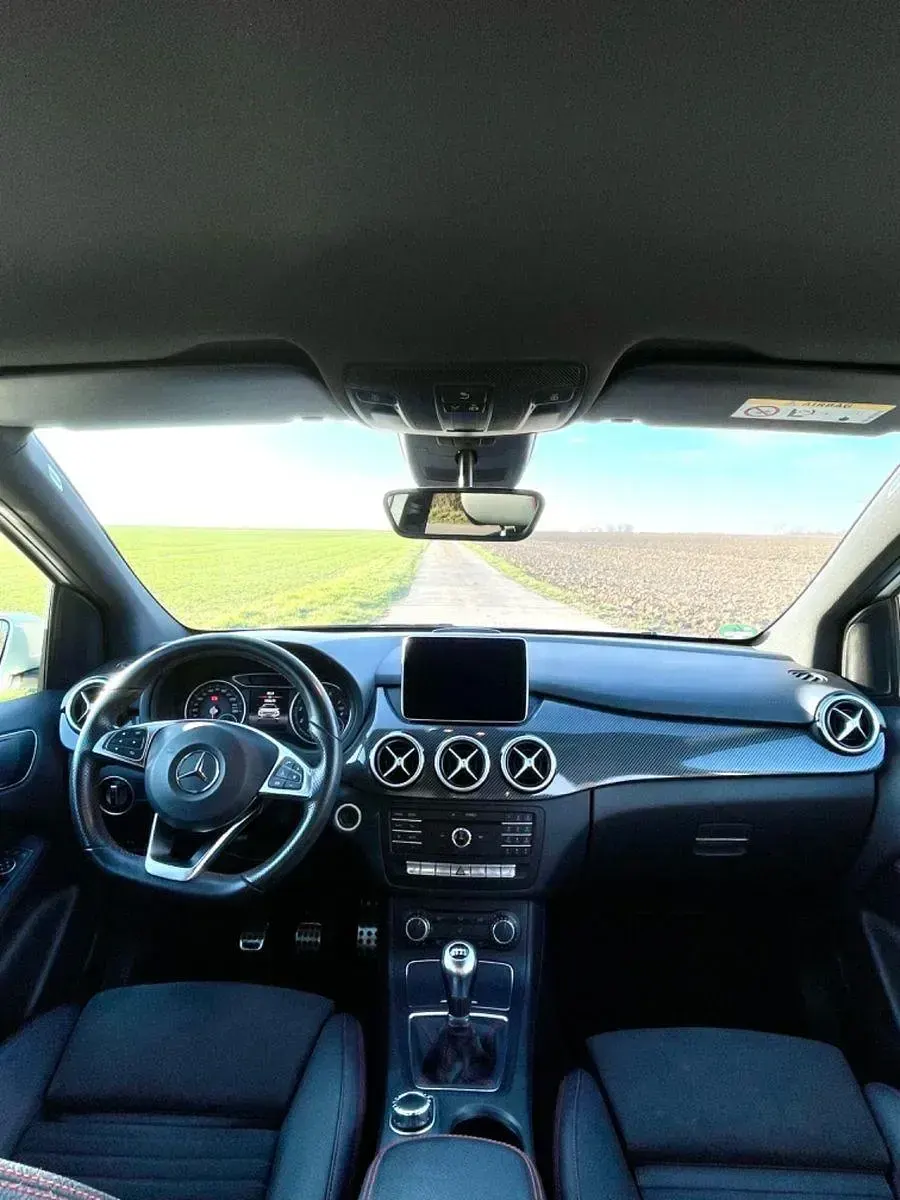 Gebraucht Mercedes B250 AMG line 211 PS (155 kW) 2016 Weiß Kleinwagen