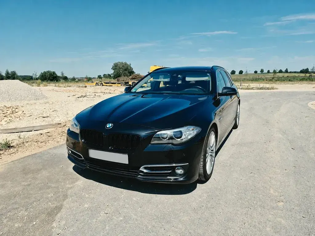 Gebraucht BMW 525 Luxury Line 218 PS (160 kW) 2015 Schwarz Kombi