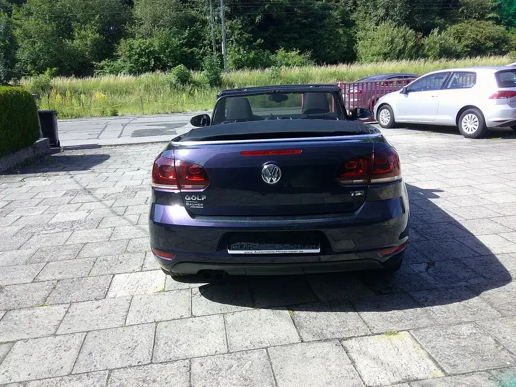 Gebraucht VW Golf Cabriolet Cup 122 PS (89 kW) 2015 Dark purple metallic Cabrio
