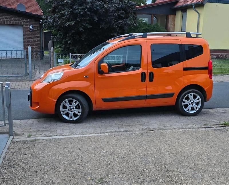 Gebraucht Fiat Qubo Trekking 73 PS (53 kW) 2009 Orange Van / Kleinbus