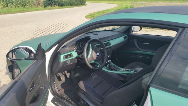 Gebraucht BMW 325 296 PS (217 kW) 2009 Weiß Coupé