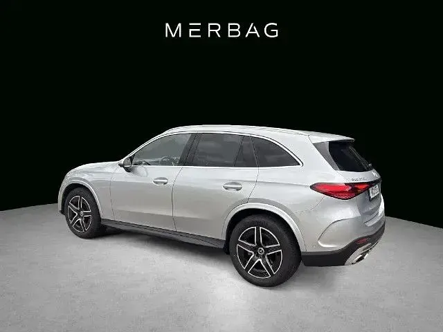 Gebraucht Mercedes GLC200 163 PS (119 kW) 2026 SUV