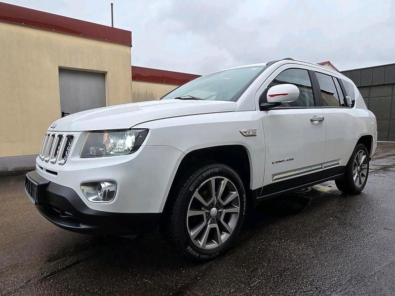 Gebraucht Jeep Compass Limited 136 PS (100 kW) 2014 Weiß SUV