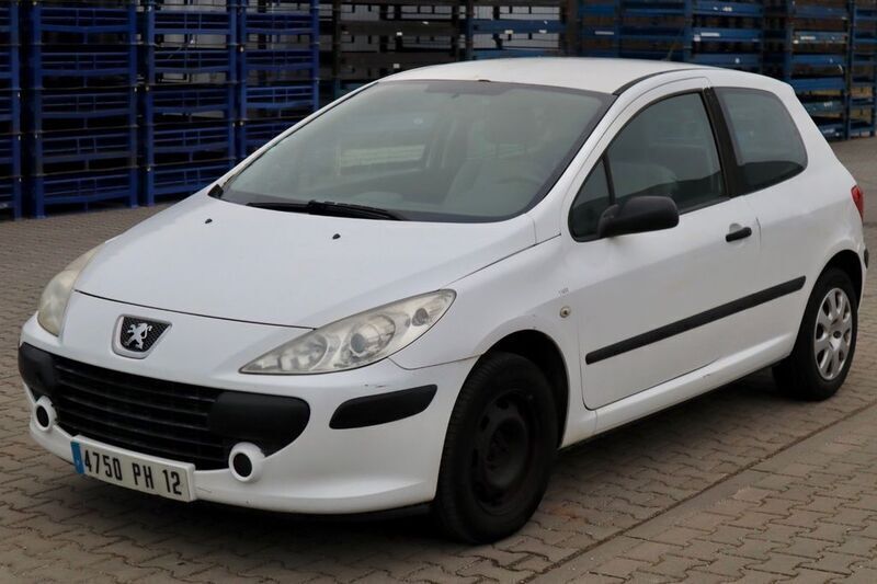 Weiß Gebraucht 2006 Peugeot 307 Van | 2.380 € - Bild 1/4