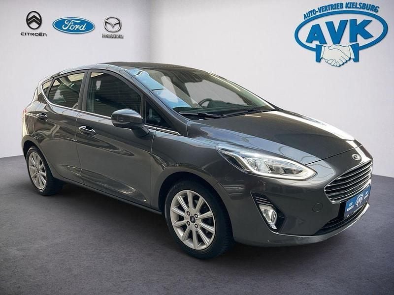 Grau Gebraucht 2019 Ford Fiesta Titanium Kleinwagen | 11.990 € (Fairer Preis) - Bild 1/4