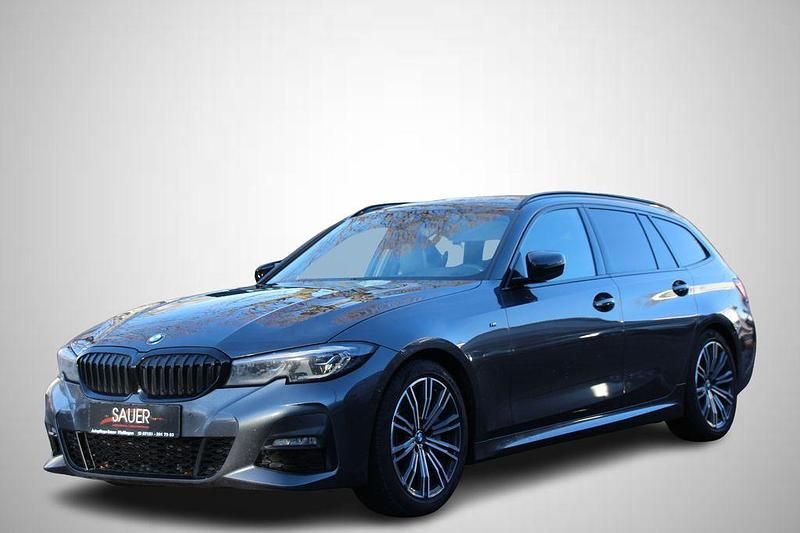 Gebraucht BMW 330 M Sport 286 PS (210 kW) 2021 Grau Kombi