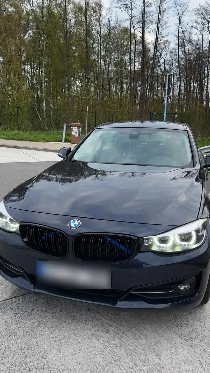Gebraucht BMW 320 190 PS (139 kW) 2020 Blau Limousine