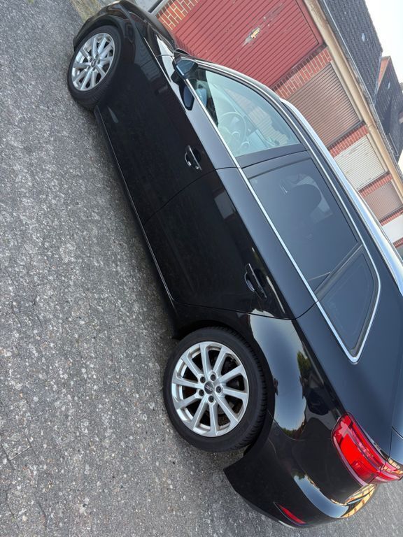 Schwarz Gebraucht 2019 Audi A3 Sportback Design Limousine | 16.300 € (Fairer Preis) - Bild 1/4