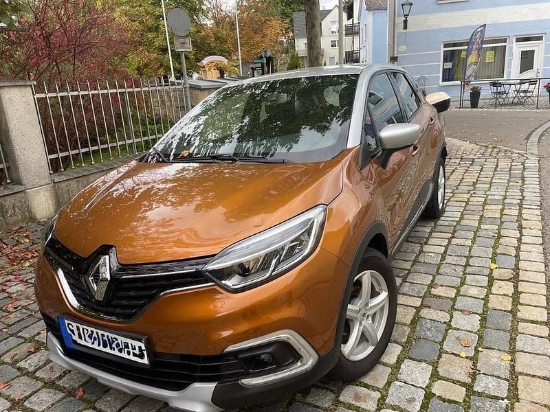 Orange Gebraucht 2017 Renault Captur Intens SUV | 8.900 € (Guter Preis) - Bild 1/4