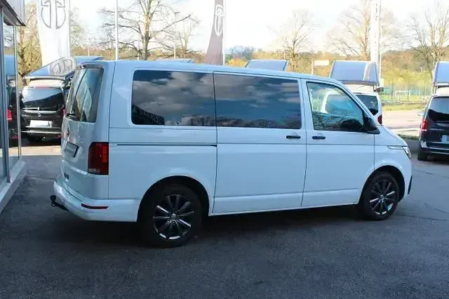 Second-hand VW Multivan Trendline 190 CP (139 kW) 2021 Andere Monovolum