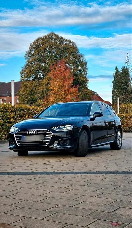 Schwarz Gebraucht 2020 Audi A4 Advanced Kombi | 22.000 € - Bild 1/4