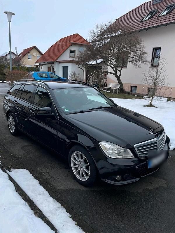 Gebraucht Mercedes C220 170 PS (125 kW) 2013 Schwarz Kombi