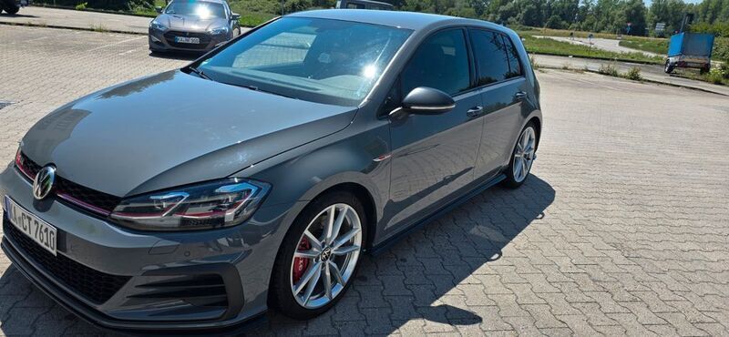 Grau Gebraucht 2019 VW Golf VII GTI Limousine | 20.000 € (Superpreis) - Bild 1/4