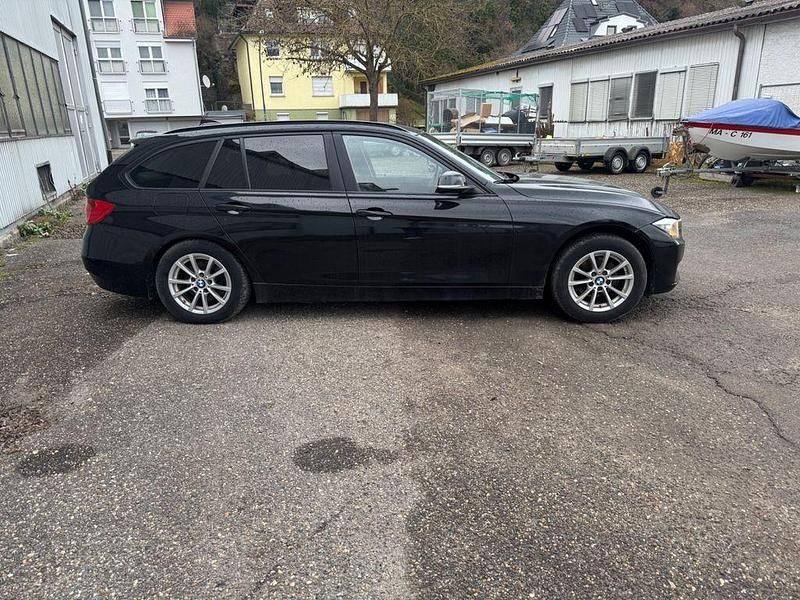 Gebraucht BMW 316 136 PS (100 kW) 2013 Schwarz Kombi