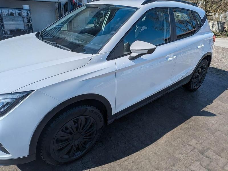 Second-hand Seat Arona Style 110 CP (80 kW) 2023 Alb SUV