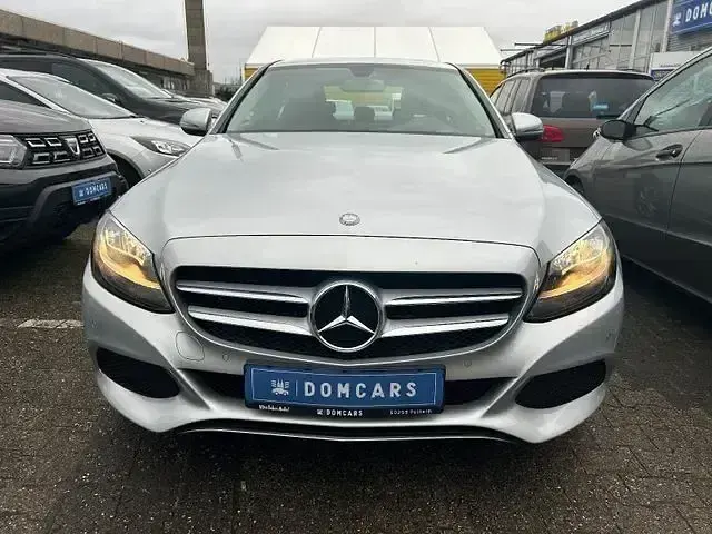 Gebraucht Mercedes C180 156 PS (114 kW) 2015 Silber Limousine