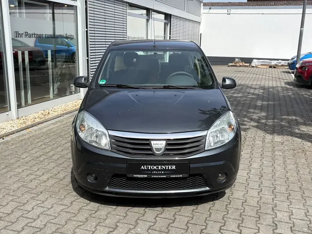 Gebraucht Dacia Sandero Lauréate 75 PS (55 kW) 2011 Grau Limousine