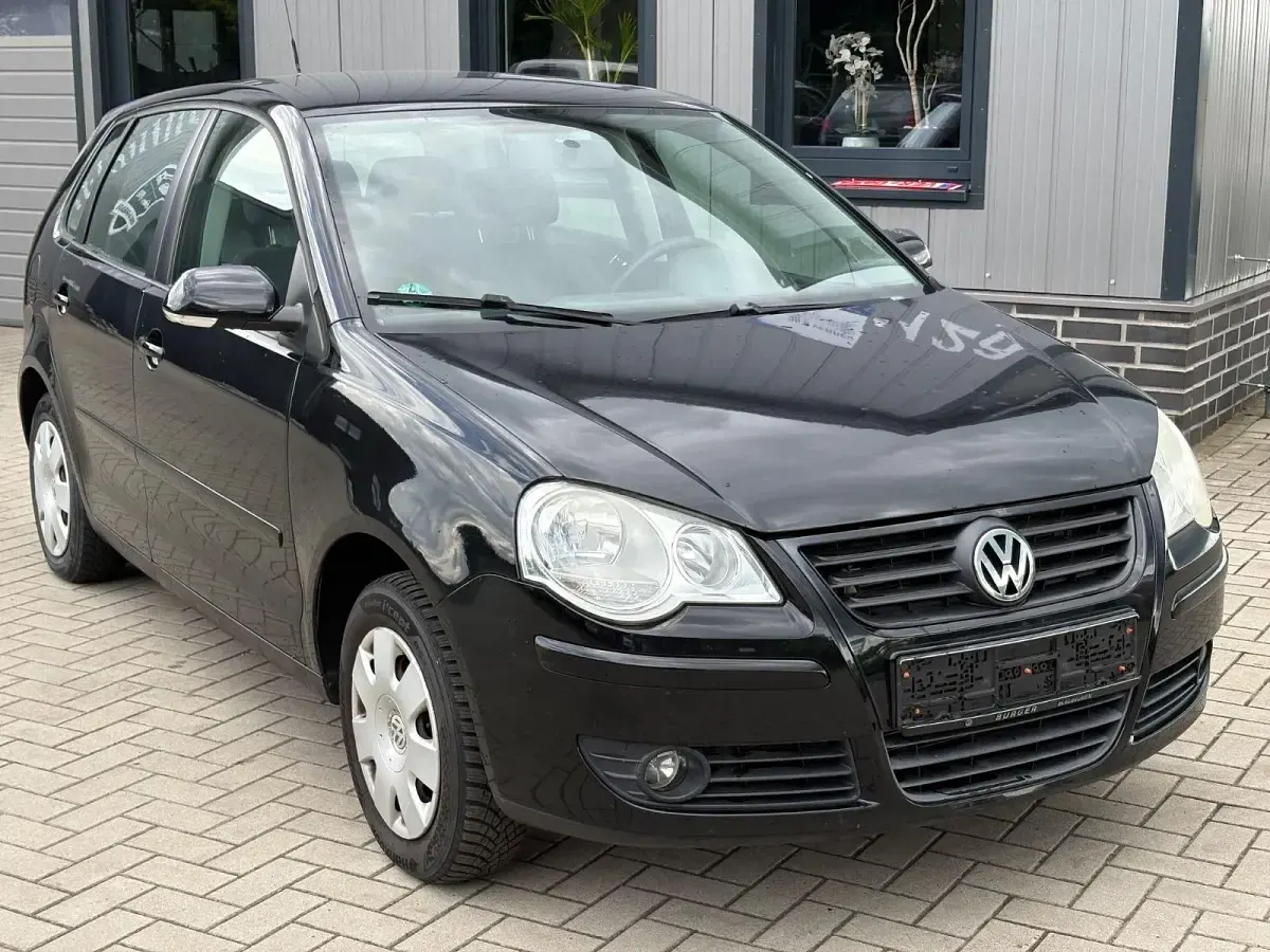 Gebraucht VW Polo Comfortline 60 PS (44 kW) 2009 Schwarz Kleinwagen