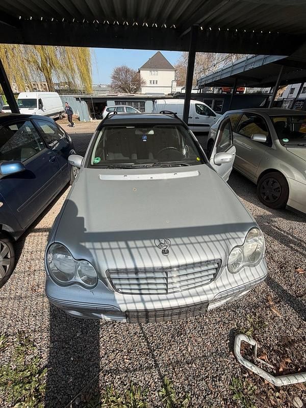 Gebraucht Mercedes C230 204 PS (150 kW) 2006 Silber Kombi