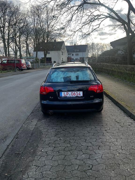 Gebraucht Audi A4 131 PS (96 kW) 2005 Schwarz Kombi
