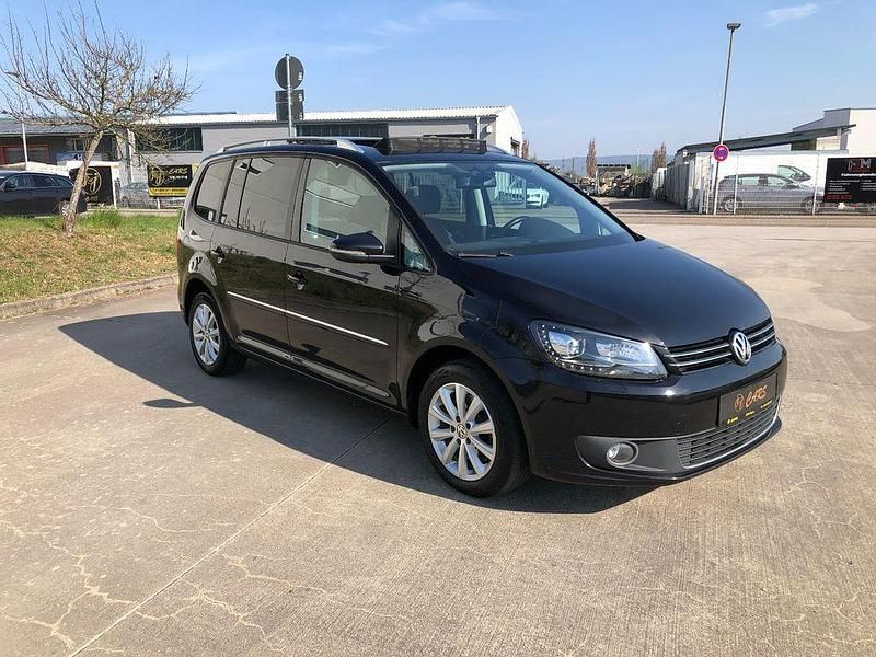 Gebraucht VW Touran Highline 140 PS (102 kW) 2014 Schwarz Van / Kleinbus