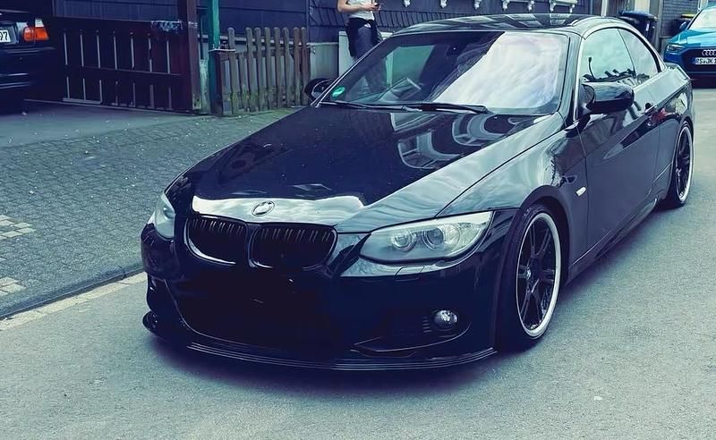 Schwarz Gebraucht 2010 BMW 320 Cabriolet Cabrio | 9.700 € (Fairer Preis) - Bild 1/4