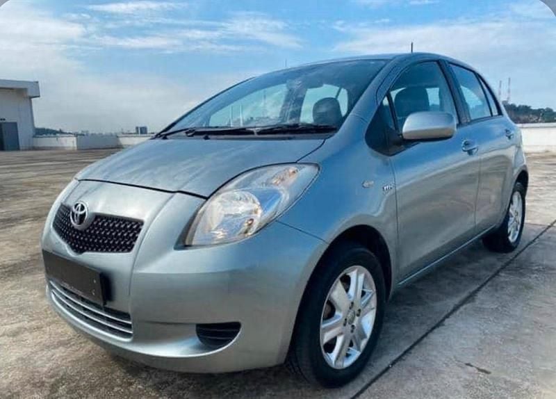 Gebraucht Toyota Yaris 65 PS (47 kW) 2006 Andere farben Limousine