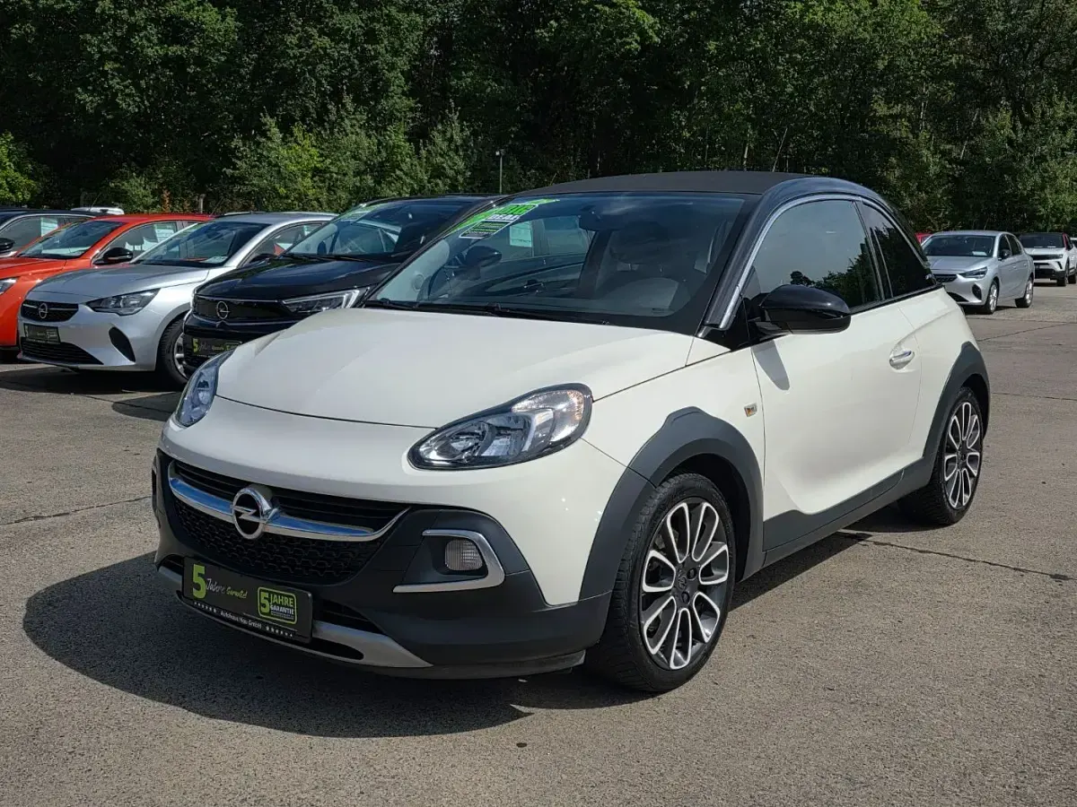 Gebraucht Opel Adam Rocks Rocks 116 PS (85 kW) 2016 Cream white Kleinwagen