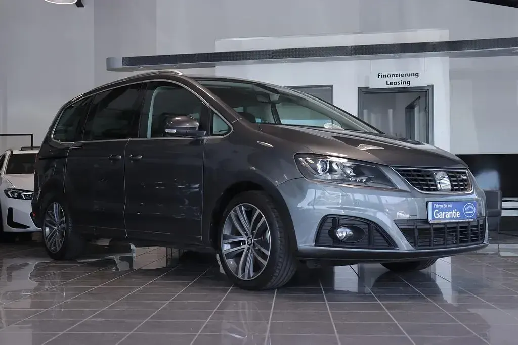Gebraucht Seat Alhambra FR-Line 150 PS (110 kW) 2022 Grau Van / Kleinbus