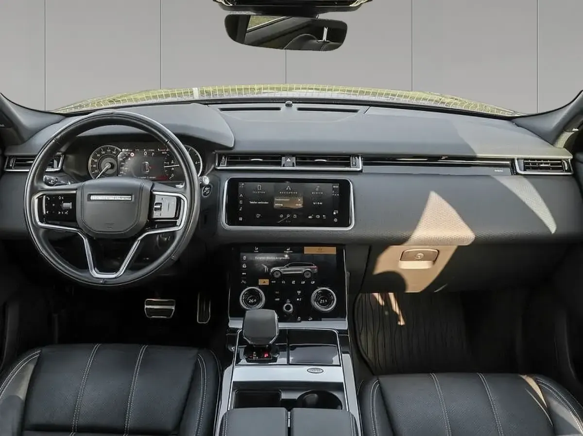 Second-hand Land Rover Range Rover Velar SE Dynamic 206 CP (151 kW) 2023 Maro SUV