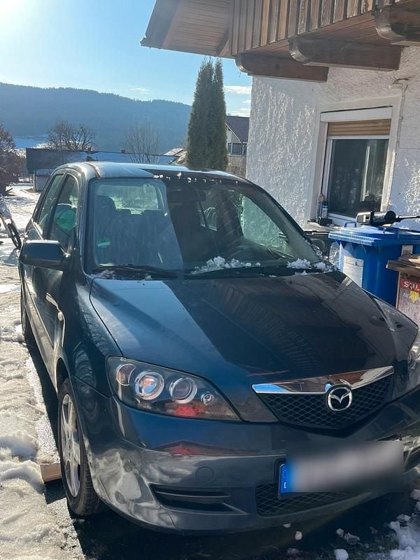 Grau Gebraucht 2006 Mazda 2 Kleinwagen | 1.100 € (Guter Preis) - Bild 1/4