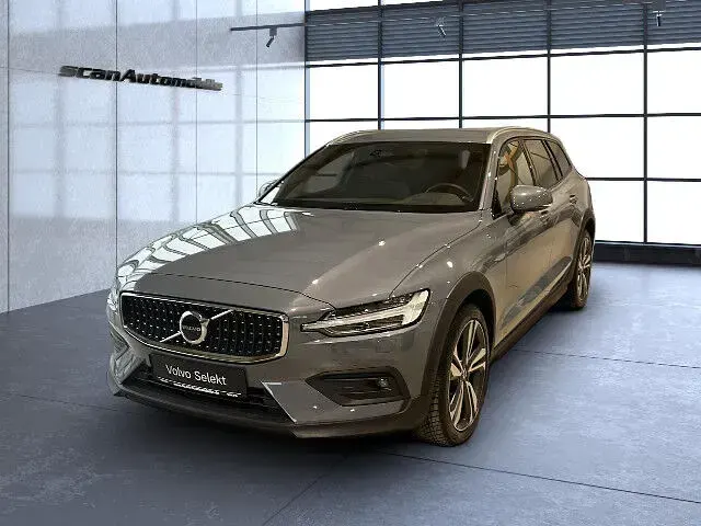 Gebraucht Volvo V60 CC Plus 2023 Kombi