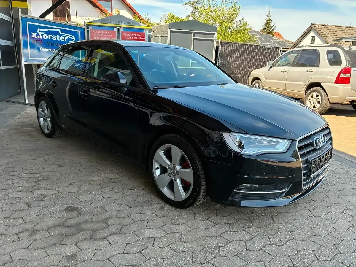 Gebraucht Audi A3 105 PS (77 kW) 2013 Schwarz Limousine