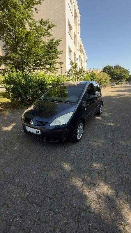 Blau Gebraucht 2004 Mitsubishi Colt Van / Kleinbus | 1.000 € (Fairer Preis) - Bild 1/4