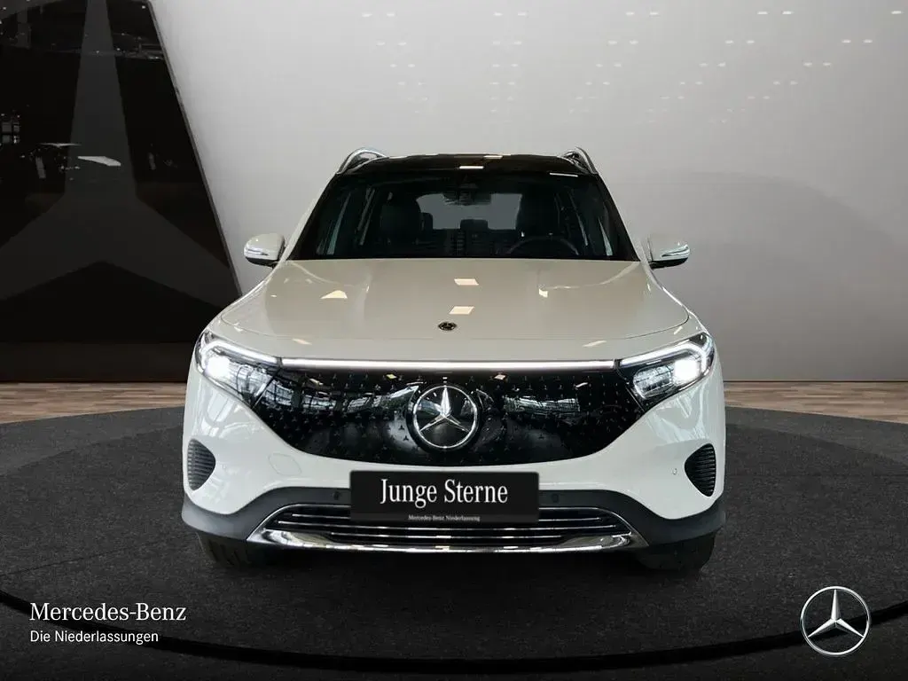 Second-hand Mercedes EQB250+ Progressive 139 kW (190 CP) 2025 Alb SUV