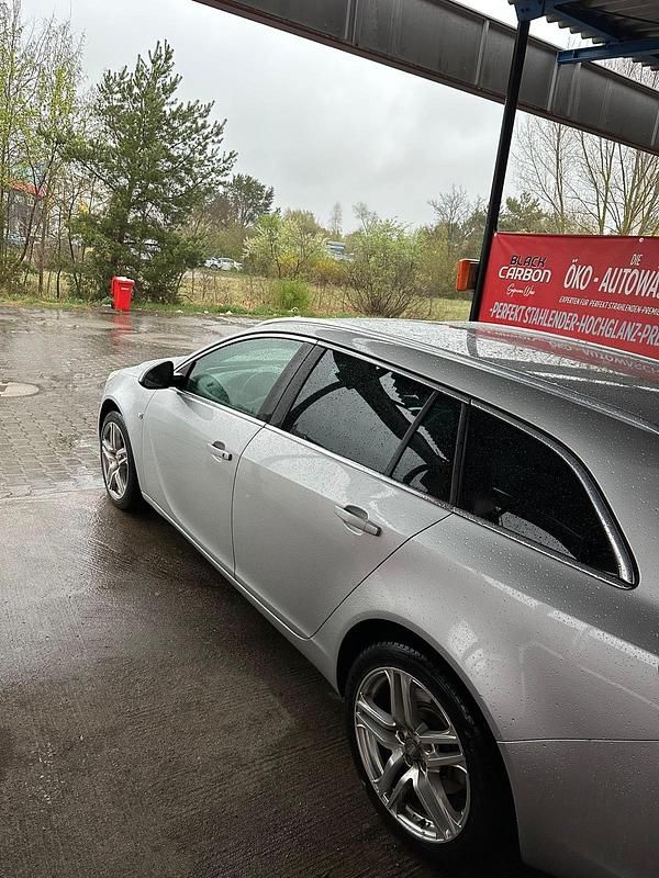 Gebraucht Opel Insignia 160 PS (117 kW) 2011 Silber Kombi