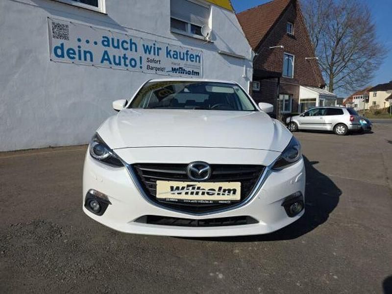 Gebraucht Mazda 3 Nakama 105 PS (77 kW) 2017 Satinweiß metallic (metallic) Limousine