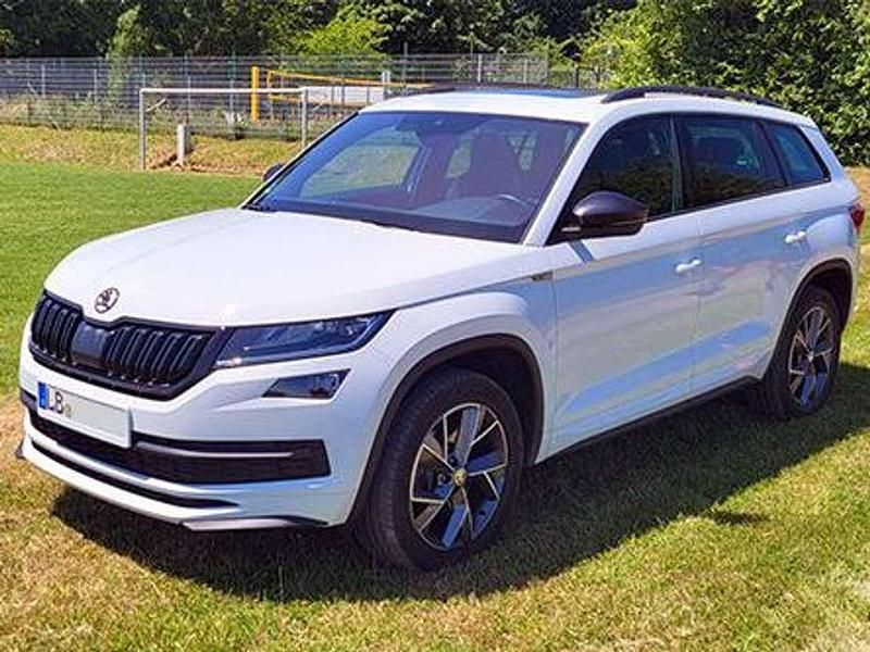 Weiß Gebraucht 2019 Skoda Kodiaq SportLine SUV | 34.500 € (Etwas zu teuer) - Bild 1/4