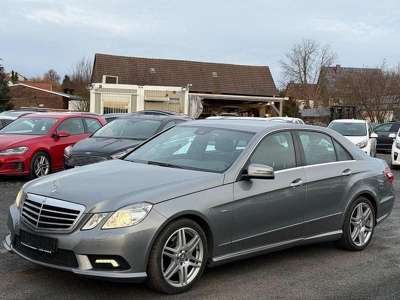 Gebraucht Mercedes E300 AMG line 204 PS (150 kW) 2010 Silber Limousine