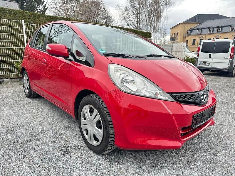 Gebraucht Honda Jazz Trend 99 PS (72 kW) 2013 Rot Kleinwagen