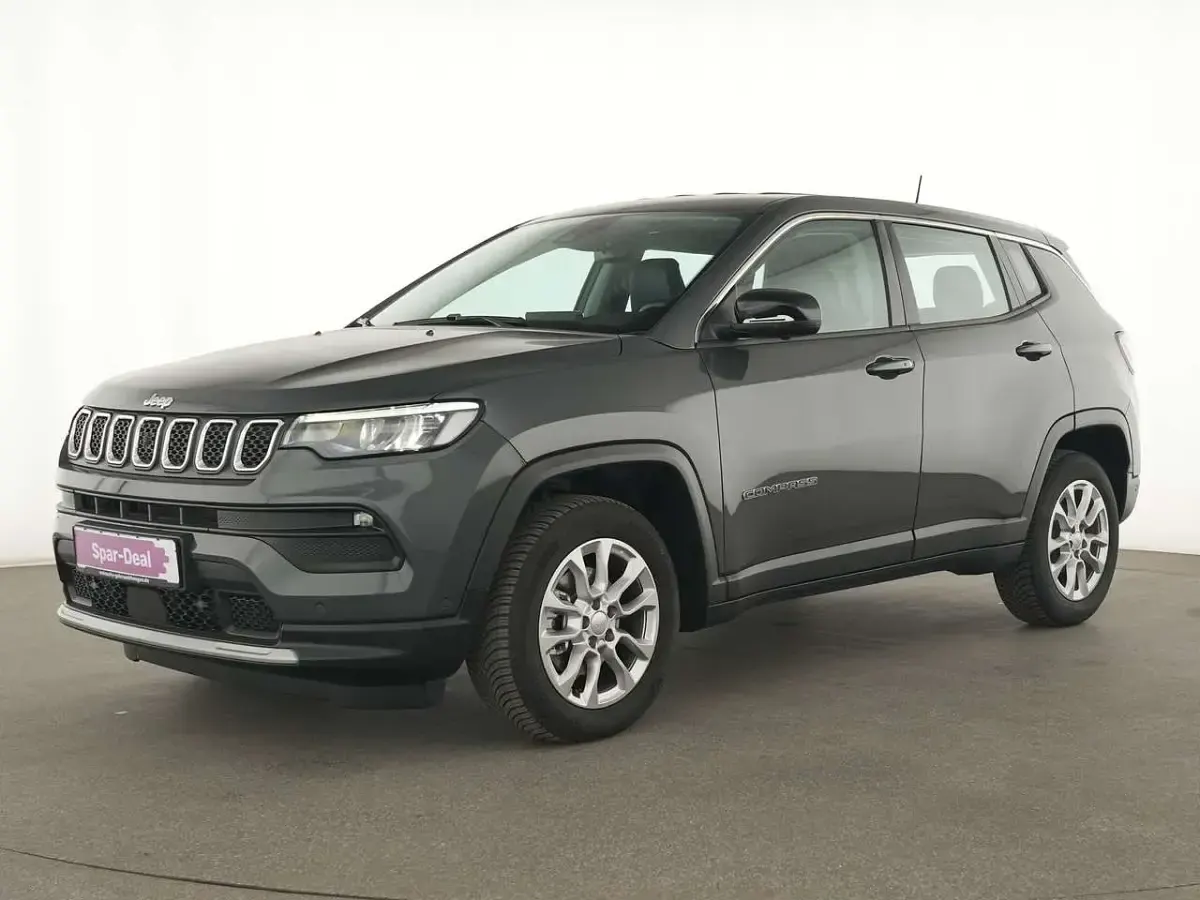 Gebraucht Jeep Compass Altitude 131 PS (96 kW) 2024 Grigio moda SUV