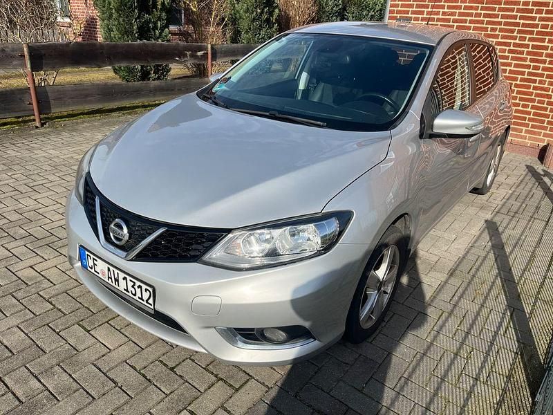Gebraucht Nissan Pulsar N-Connecta 116 PS (85 kW) 2016 Silber Kleinwagen
